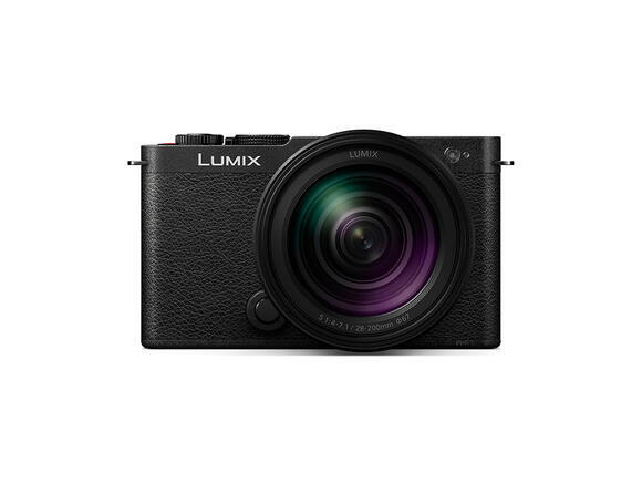 Panasonic Lumix S9 black + Lumix S 28-200 mm1