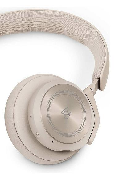 Bang & Olufsen Beoplay HX Sand5