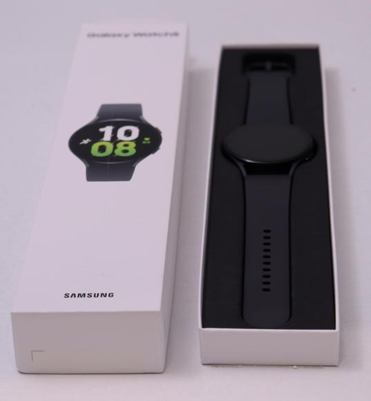 Samsung R910 Galaxy Watch5 (44mm,BT) Grey6